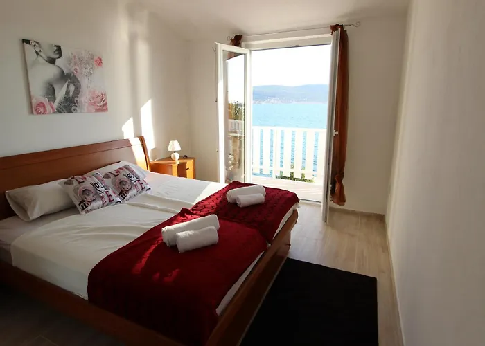 Апартаменты In By The Sea *